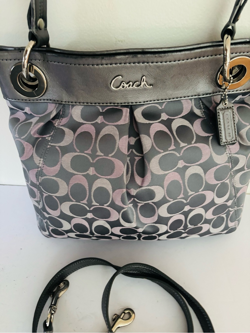 Like new Coach Ashley crossbody bag - Picture 3 of 12